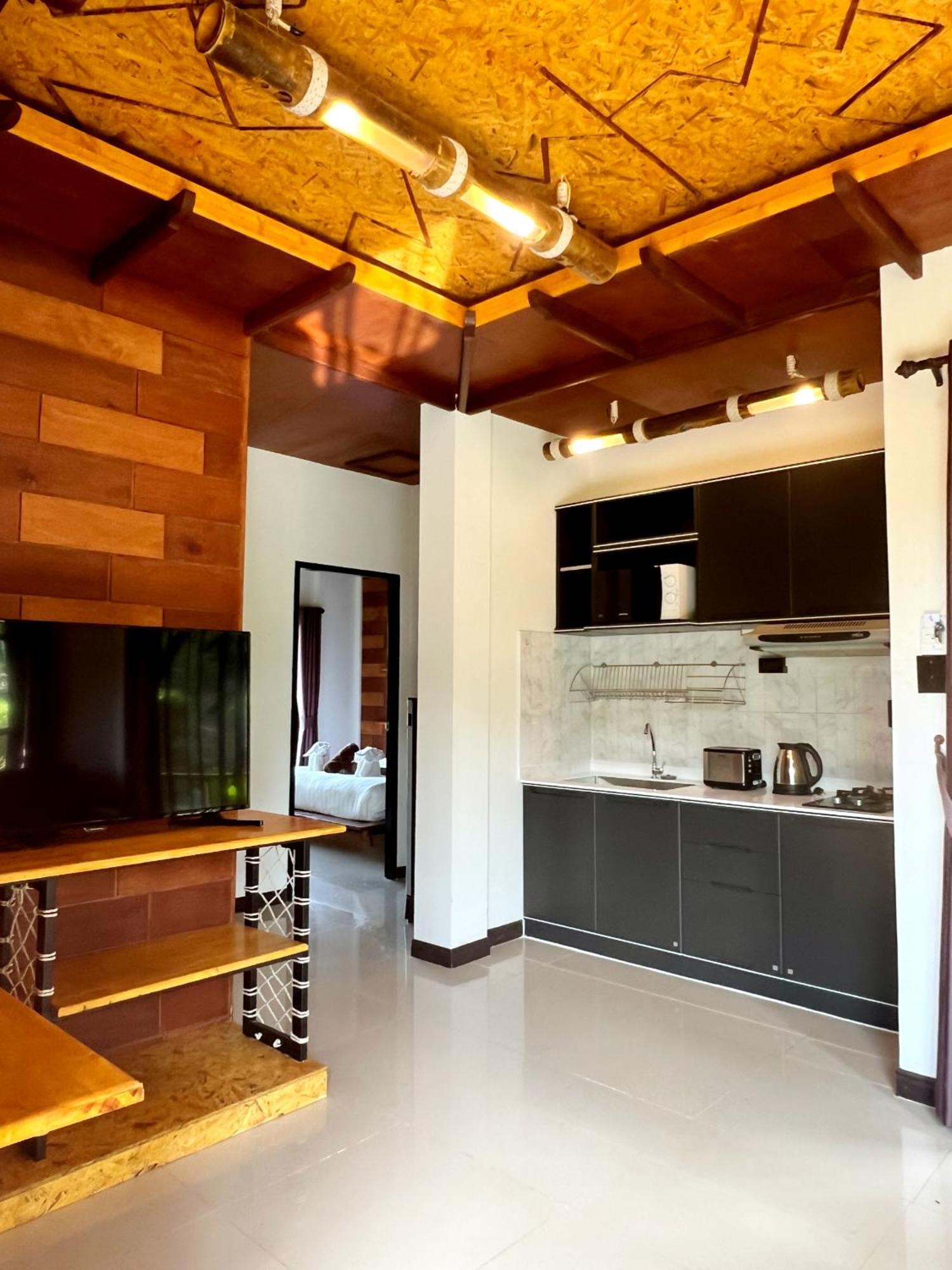 Puteri Lanta Family Villas Koh Lanta Quarto foto