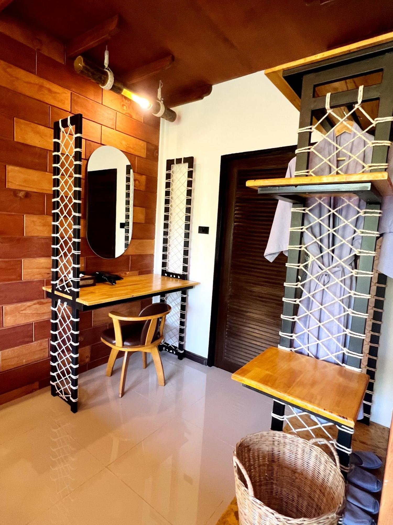 Puteri Lanta Family Villas Koh Lanta Quarto foto